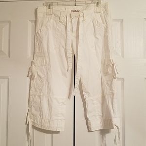 Hollister White Cargo Capris Small S